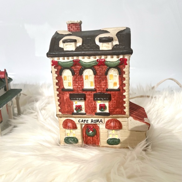 Caldor Vintage Hand Painted Ceramic Lighted House - Cafe Roma - Picture 9 of 12